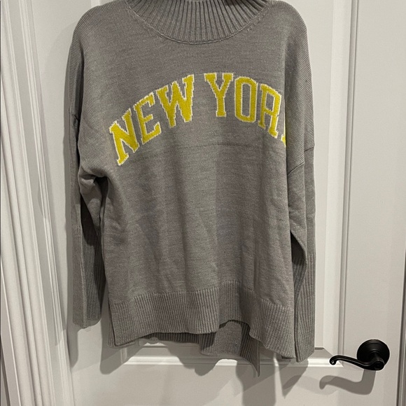 Dkny Sweaters - DKNY Gray Sweater with Yellow Accents